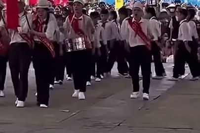 Bí thư Đoàn xã ở Thanh Hóa nói gì về nghi thức Đội bị ví như đi 'cà thọt'?