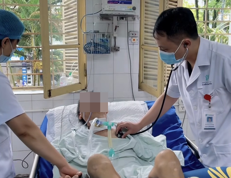 bs kham cho ben nhan.png