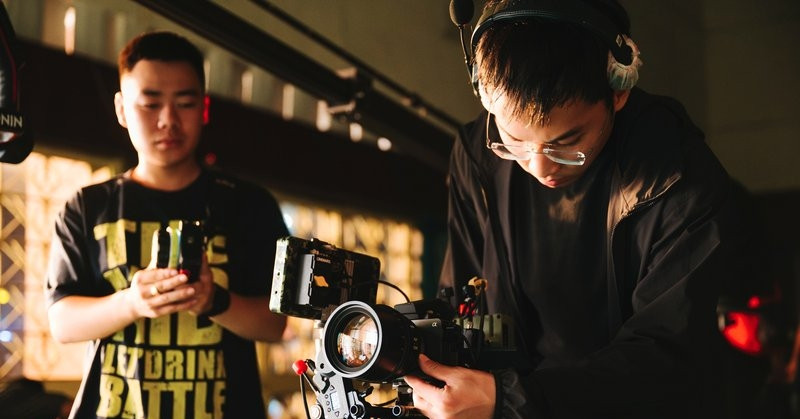 Máy quay Sony Cinema Line FX5 đồng hành cùng MV Gái Nghệ của Hương Tràm