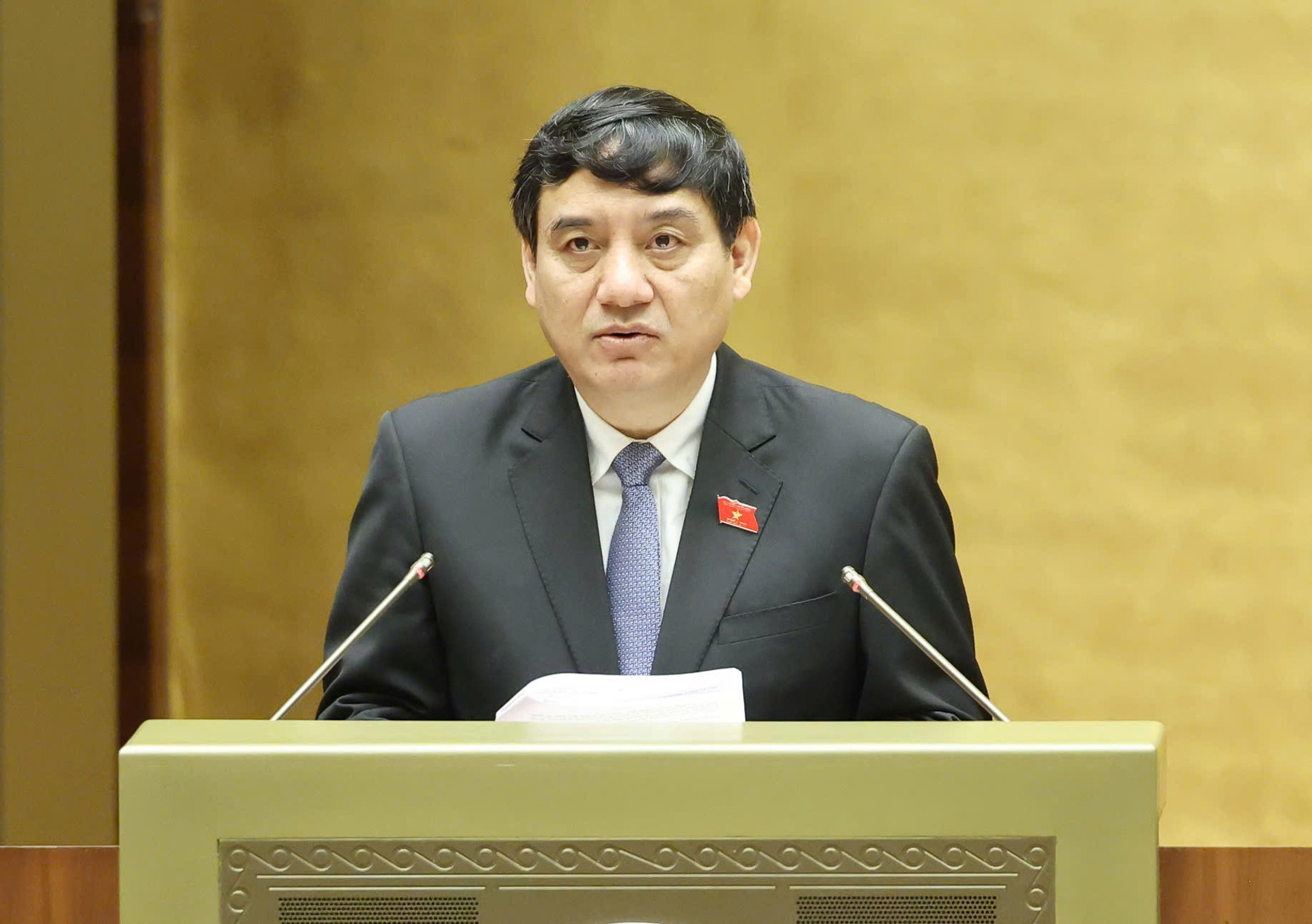 Nguyễn Đắc Vinh 2.jpg