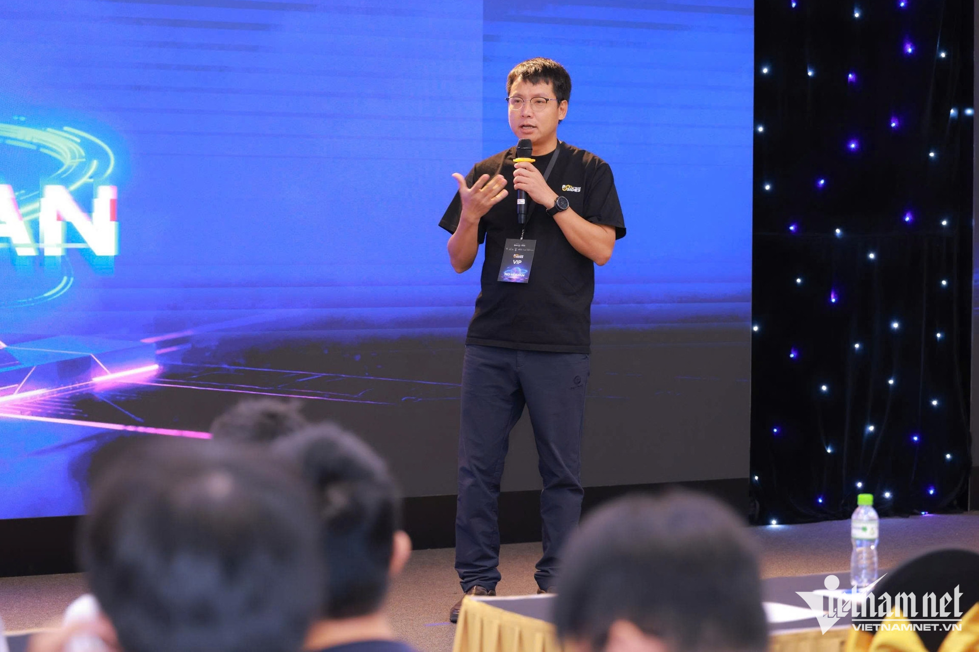 W-chia se tri thuc an ninh mang 00.jpg