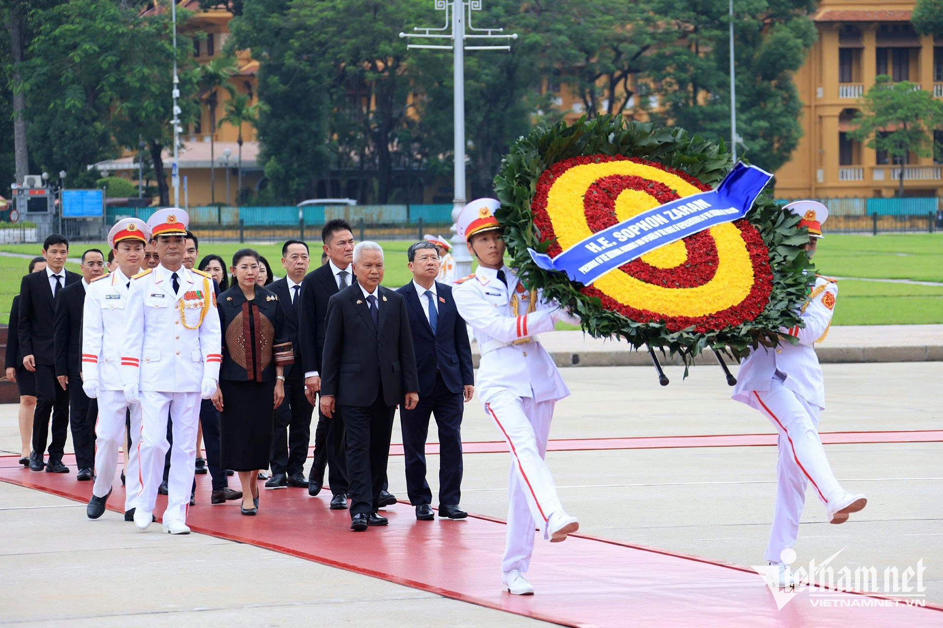 W-Lăng Bác 3.jpg