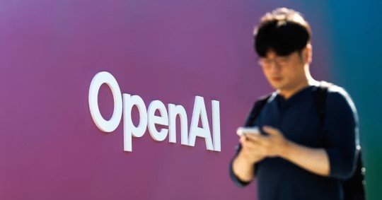AI của OpenAI và Anthropic tự tạo danh tính giả để tấn công mạng