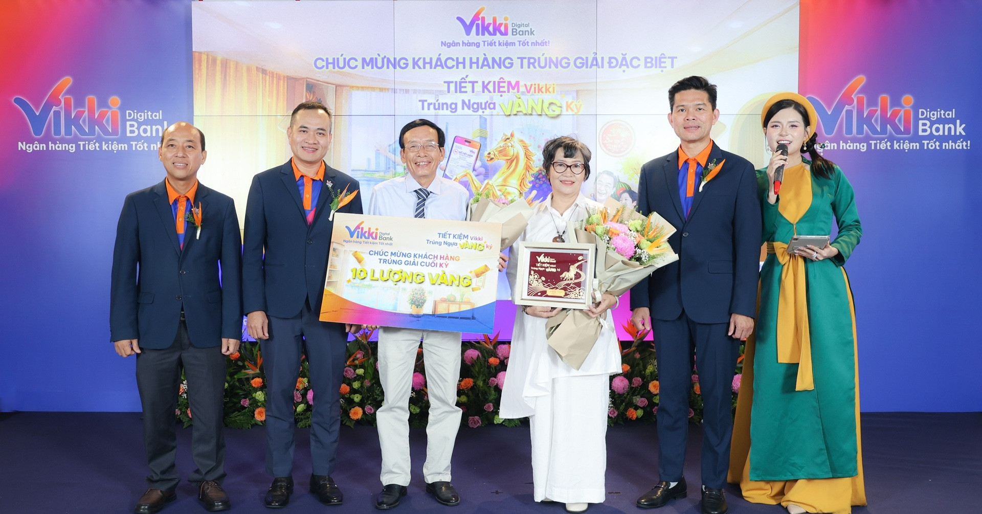 Lộ diện chủ nhân Ngựa Vàng 10 lượng SJC, Vikki khai cuộc mùa Bóng Vàng Ký