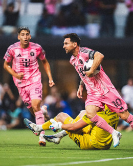 https://static-images.vnncdn.net/vps_images_publish/000001/000003/2026/8/6/messi-inter-miami-3-1253.jpeg