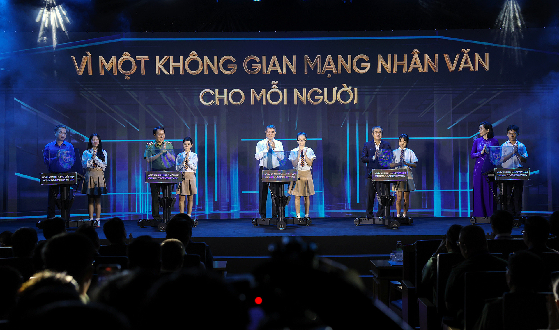 ngay an ninh mang   Thu tuong 10.jpg
