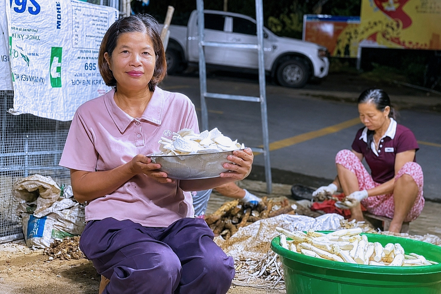 Người phụ nữ Thanh Hóa biến củ 'chống đói' thành đặc sản vùng cao