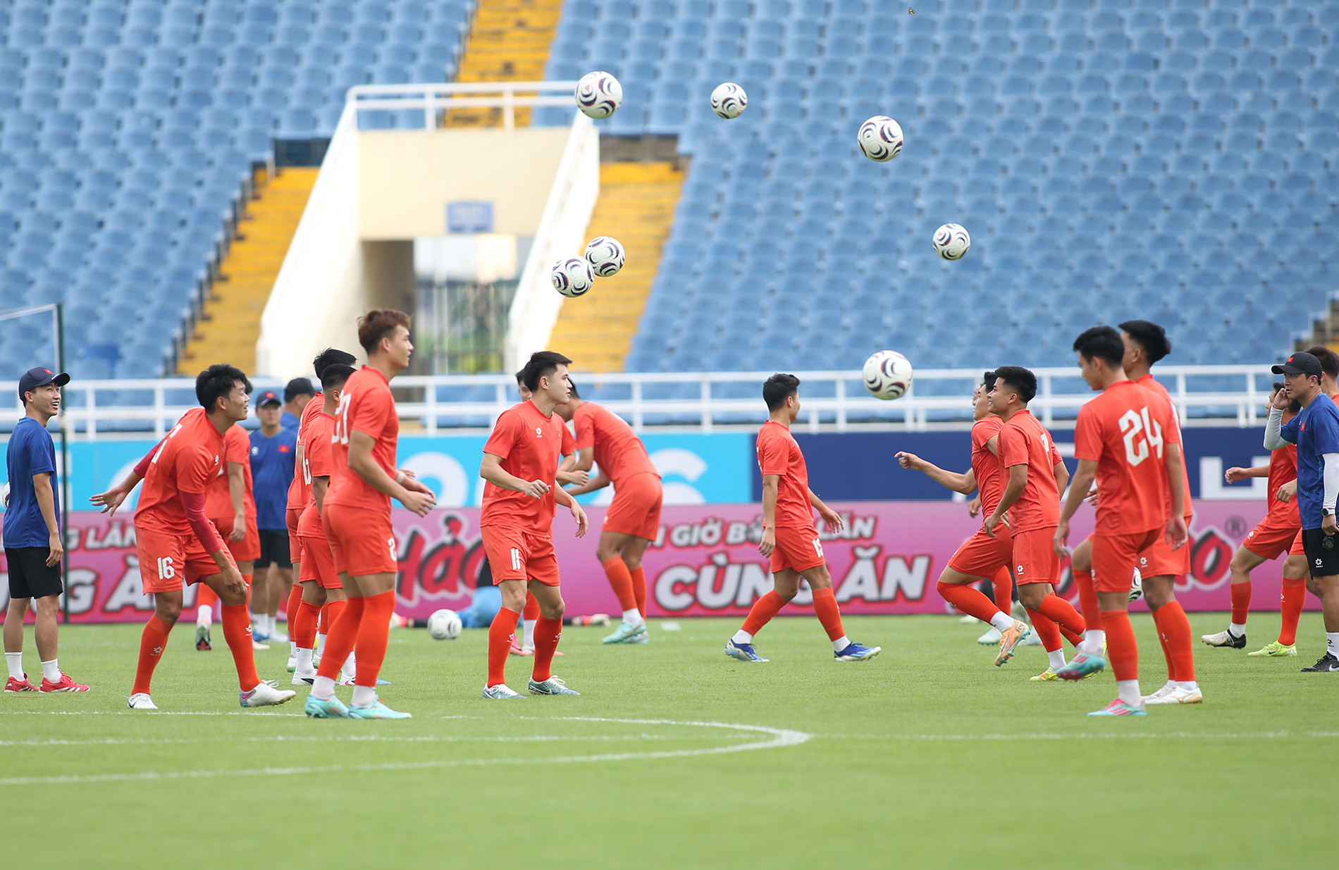 tuyen viet nam 10.JPG