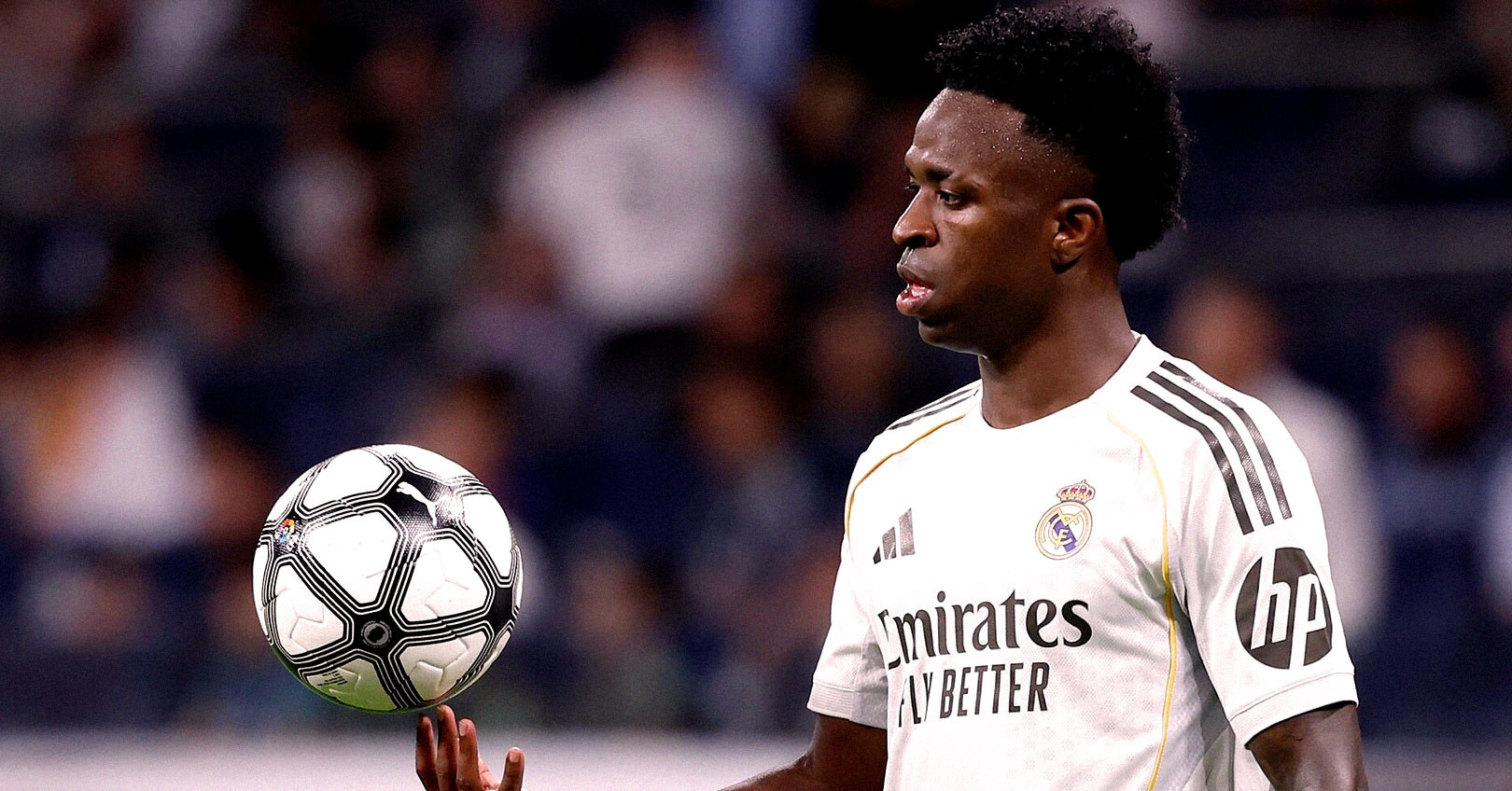 Vinicius và tương lai với Real Madrid: Chớ dại chạy theo tiền bạc