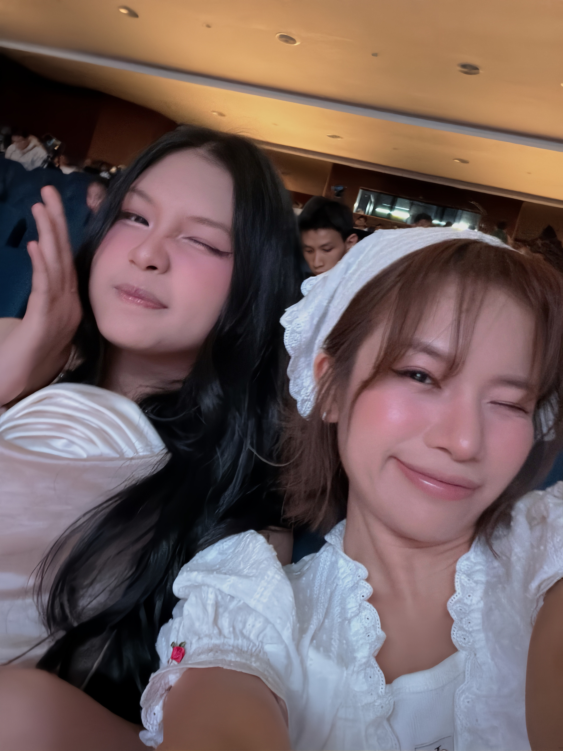 https://static-images.vnncdn.net/vps_images_publish/000001/000003/2026/8/7/cam-ngoc-96.jpg