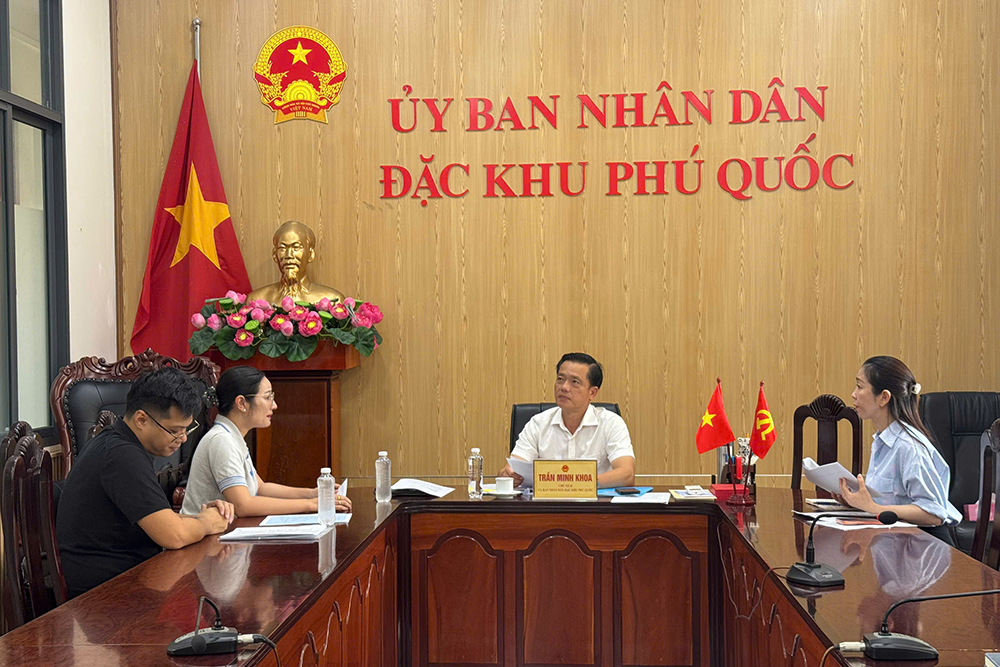 Chủ tịch Phú Quốc tiếp công dân Hà Nội tố bị lừa hàng chục tỷ đồng khi mua đất