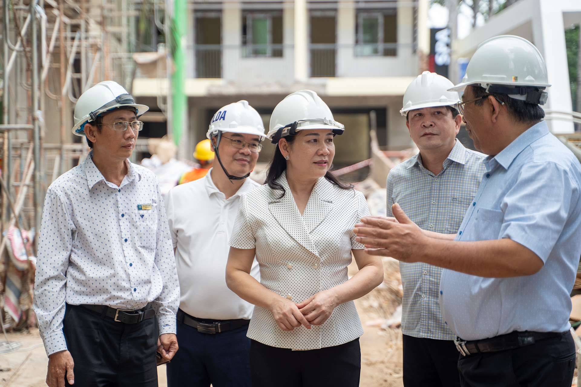 Đẩy nhanh tiến độ xây dựng các trường học thuộc Bộ Dân tộc và Tôn giáo