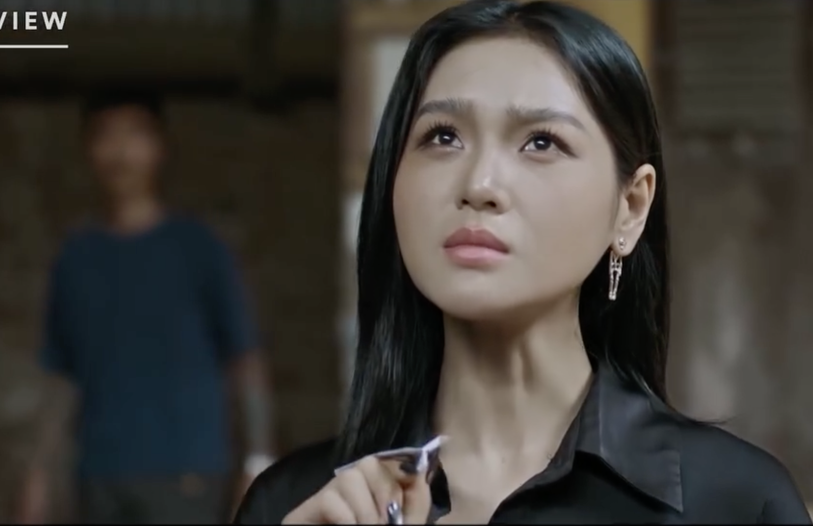 'Lửa trắng' tập 16: Sương bị bắn khi lộ thân phận