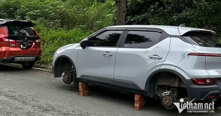 Nữ chủ ô tô kể phút biết xe bị tháo mất 2 bánh khi đỗ ở khu đô thị Hà Nội
