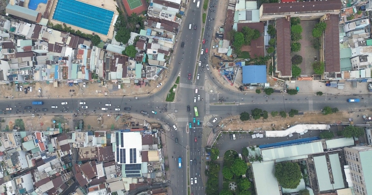 TPHCM cấm ô tô trên tuyến đường trung tâm để thi công metro Bến Thành - Tham Lương