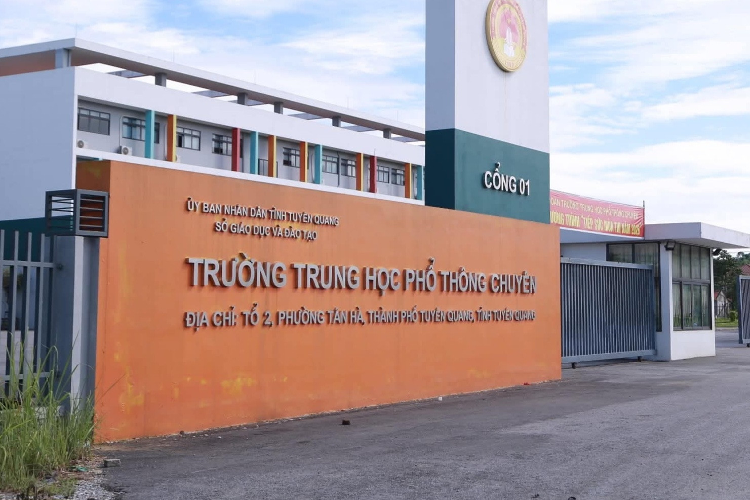 Tuyên Quang loại các nhân sự liên quan vụ 147 điểm 10 Toán tham gia kỳ thi lại