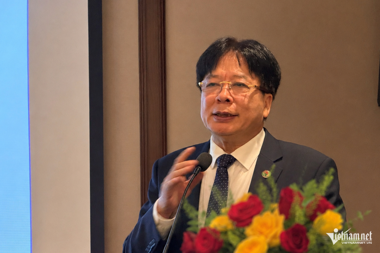 W-GS.TS tran binh giang.png