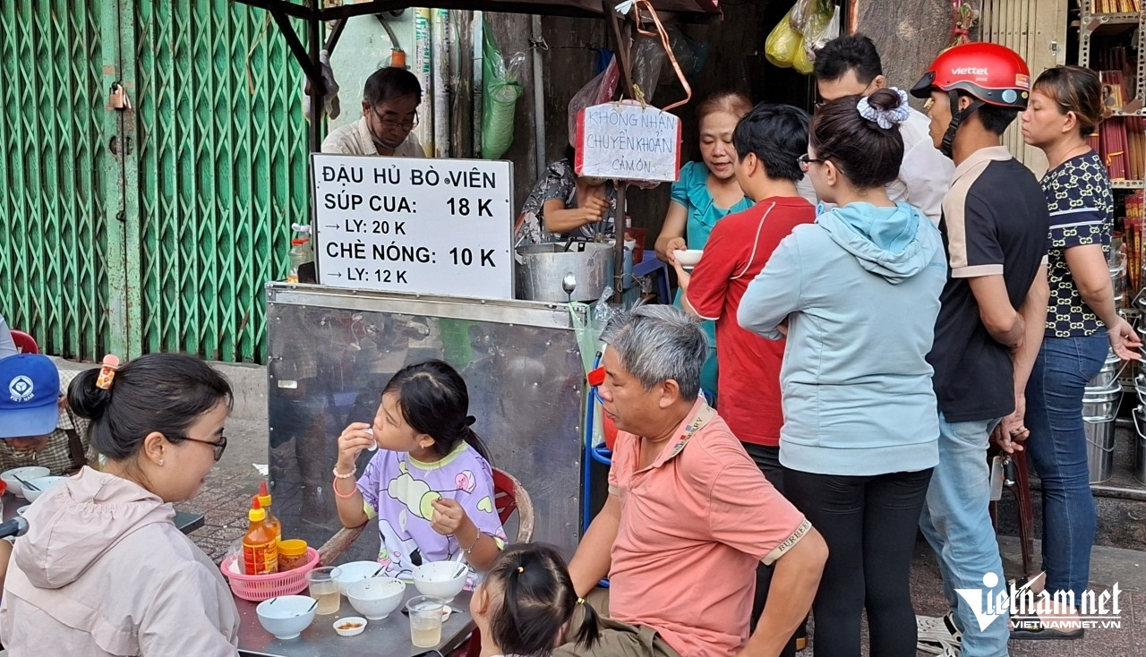 https://static-images.vnncdn.net/vps_images_publish/000001/000003/2026/8/7/w-quan-an-2-3679.jpg