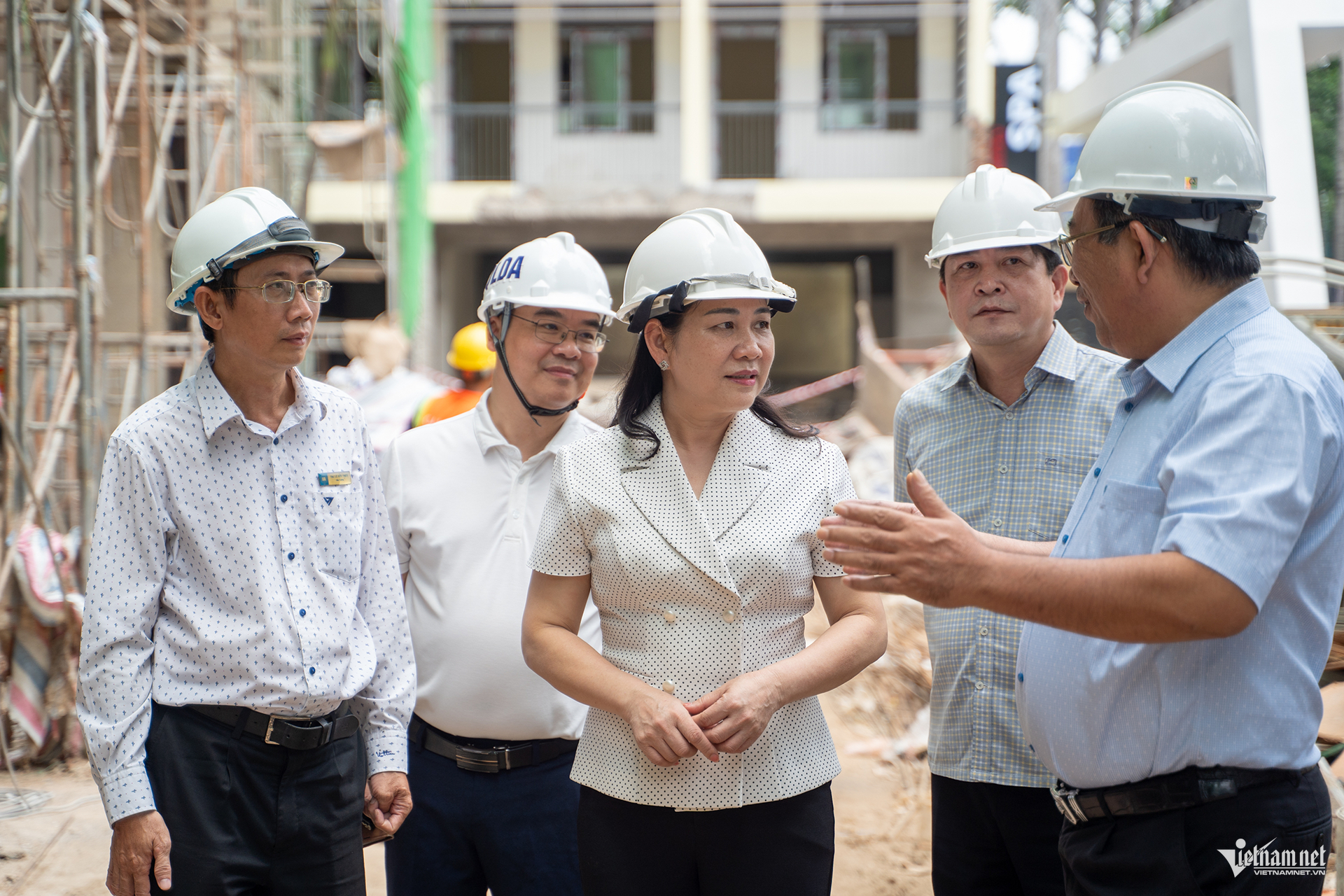 W-Thứ trưởng Bộ DTTG 001.png