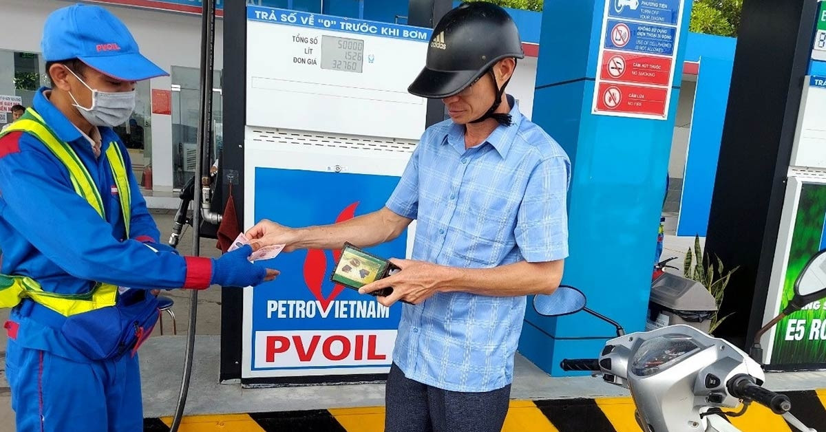 Giá xăng dầu hôm nay 8/8: Thế giới tăng nhẹ, trong nước duy trì mức thấp