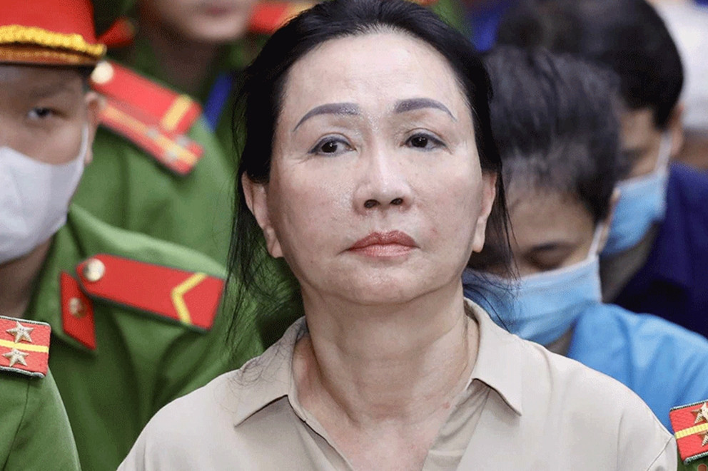 Đôi bông tai kim cương của bà Trương Mỹ Lan được định giá hơn 9,4 tỷ đồng