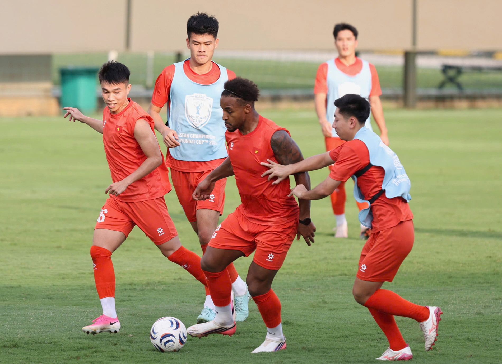 tuyen viet nam 5.jpg