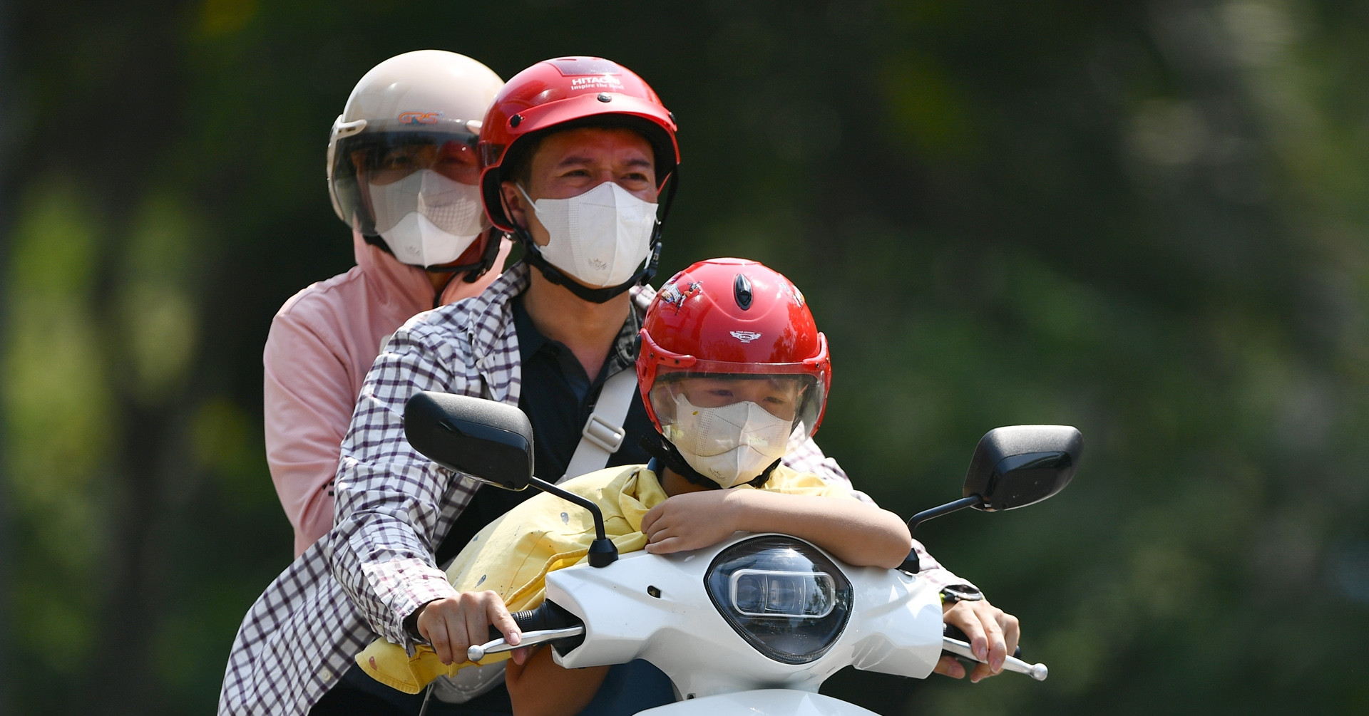 Dự báo thời tiết 10/8: Nắng nóng mạnh bao trùm miền Bắc, Hà Nội có nơi 38 độ