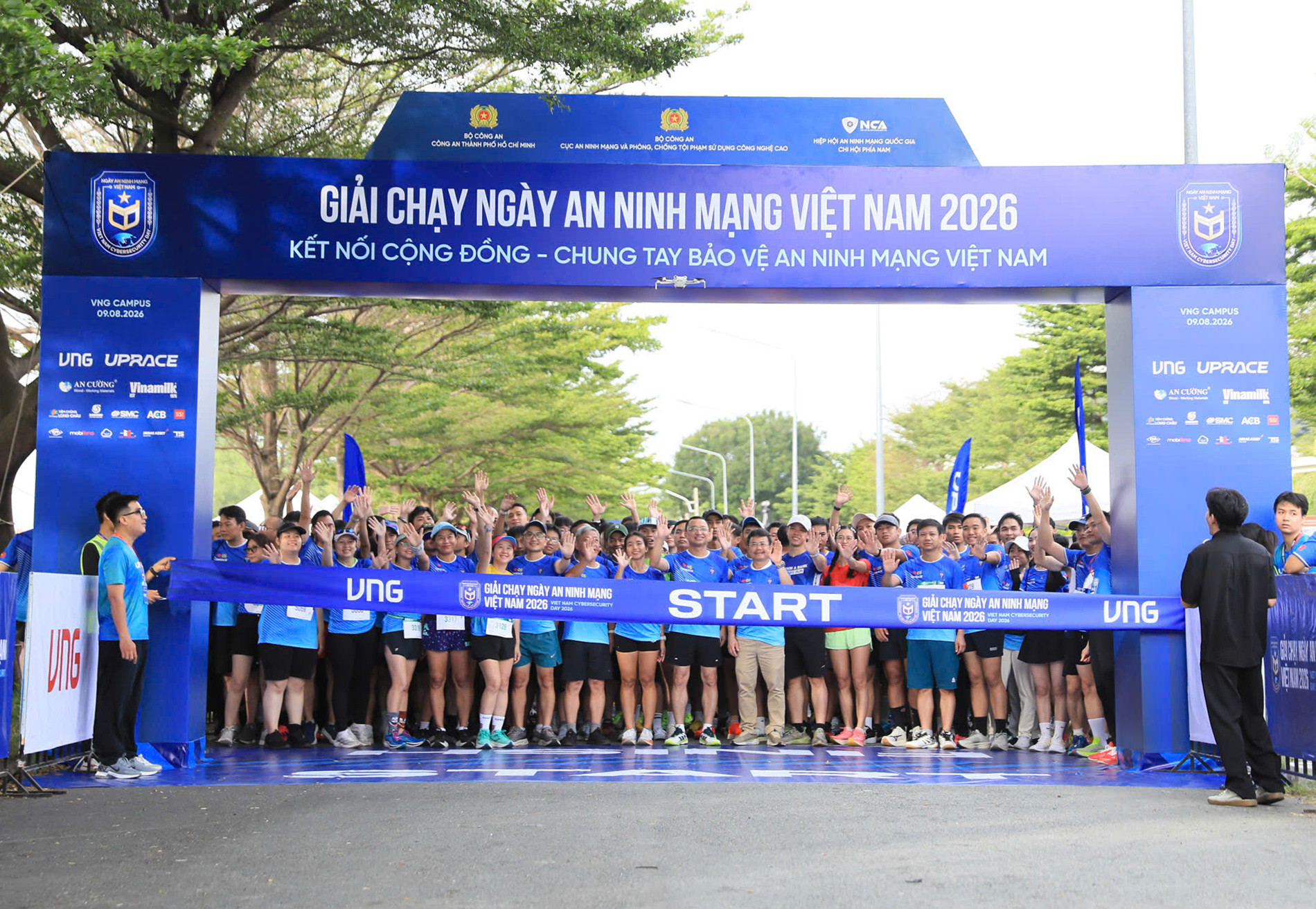 giai chay 1.jpg