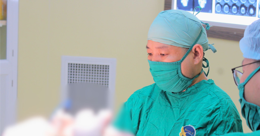 Hai thanh niên nguy kịch vì 1 sai lầm sau ngã xe