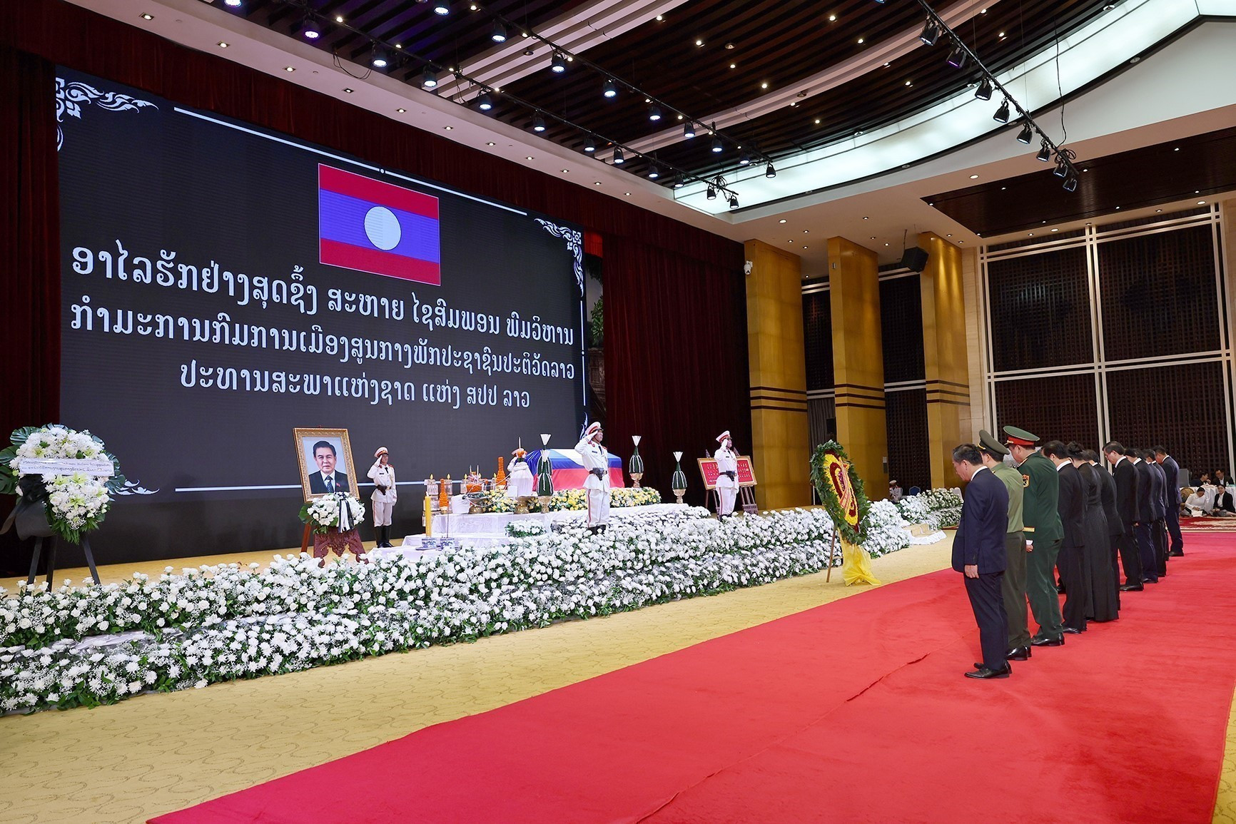 vnapotalchutichquochoitranthanhmanviengdongchutichquochoilao8943168 17862678021131800744704.jpg