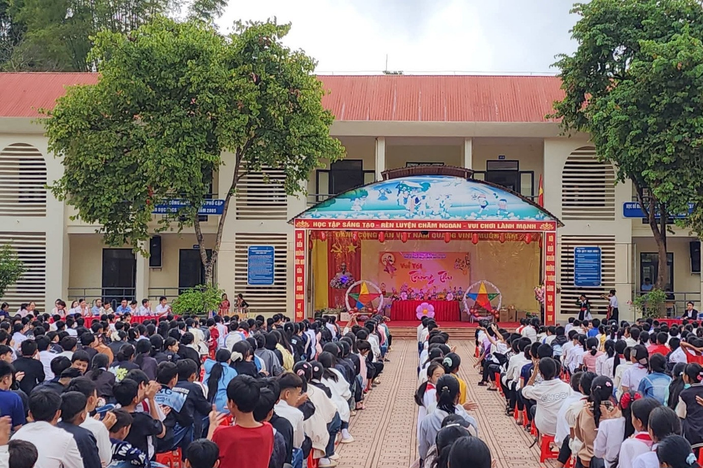 Hiệu trưởng ở Điện Biên gửi thư kêu gọi hỗ trợ gạo: Thủ tướng chỉ đạo rà soát