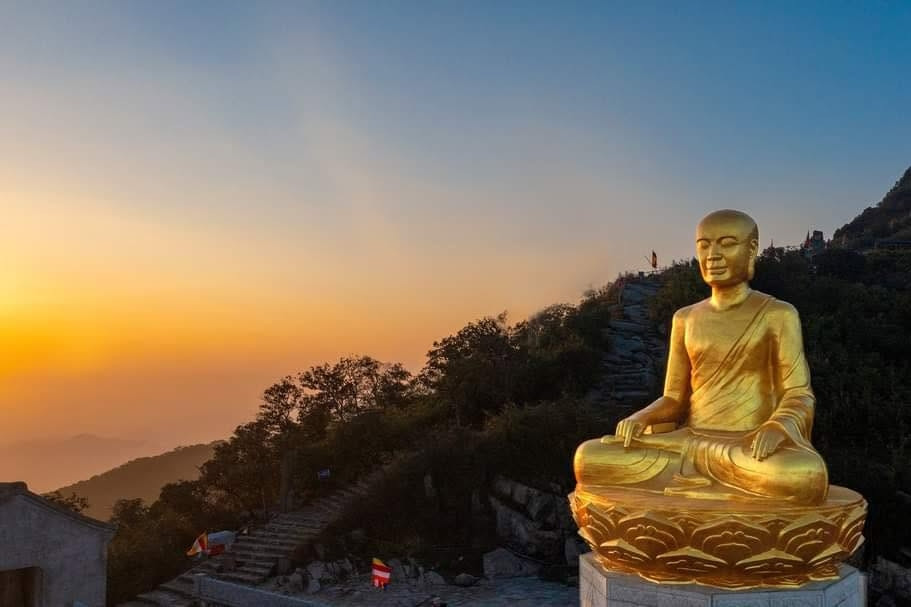 Ngoại giao Phật giáo của Trần Nhân Tông: Mềm dẻo về nghi lễ, kiên định về chủ quyền