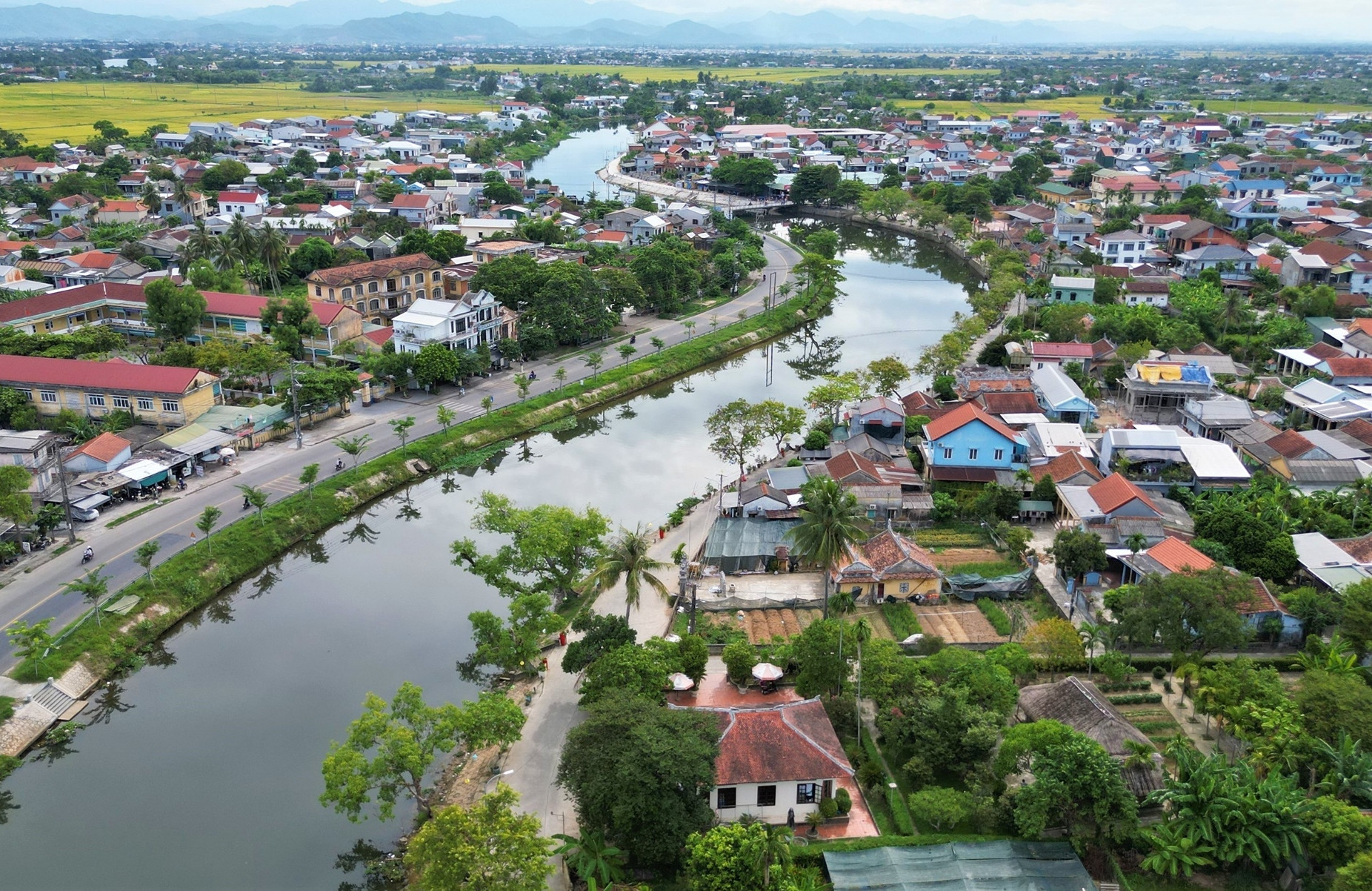 Ngôi làng cổ hơn 500 năm bên sông ở Huế lưu dấu tuổi thơ Bác Hồ