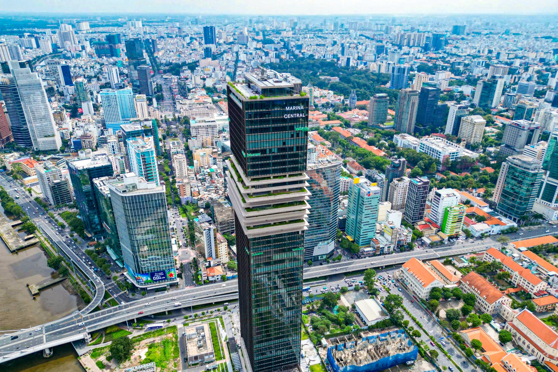 Những thành tựu nổi bật của đất nước trong năm qua