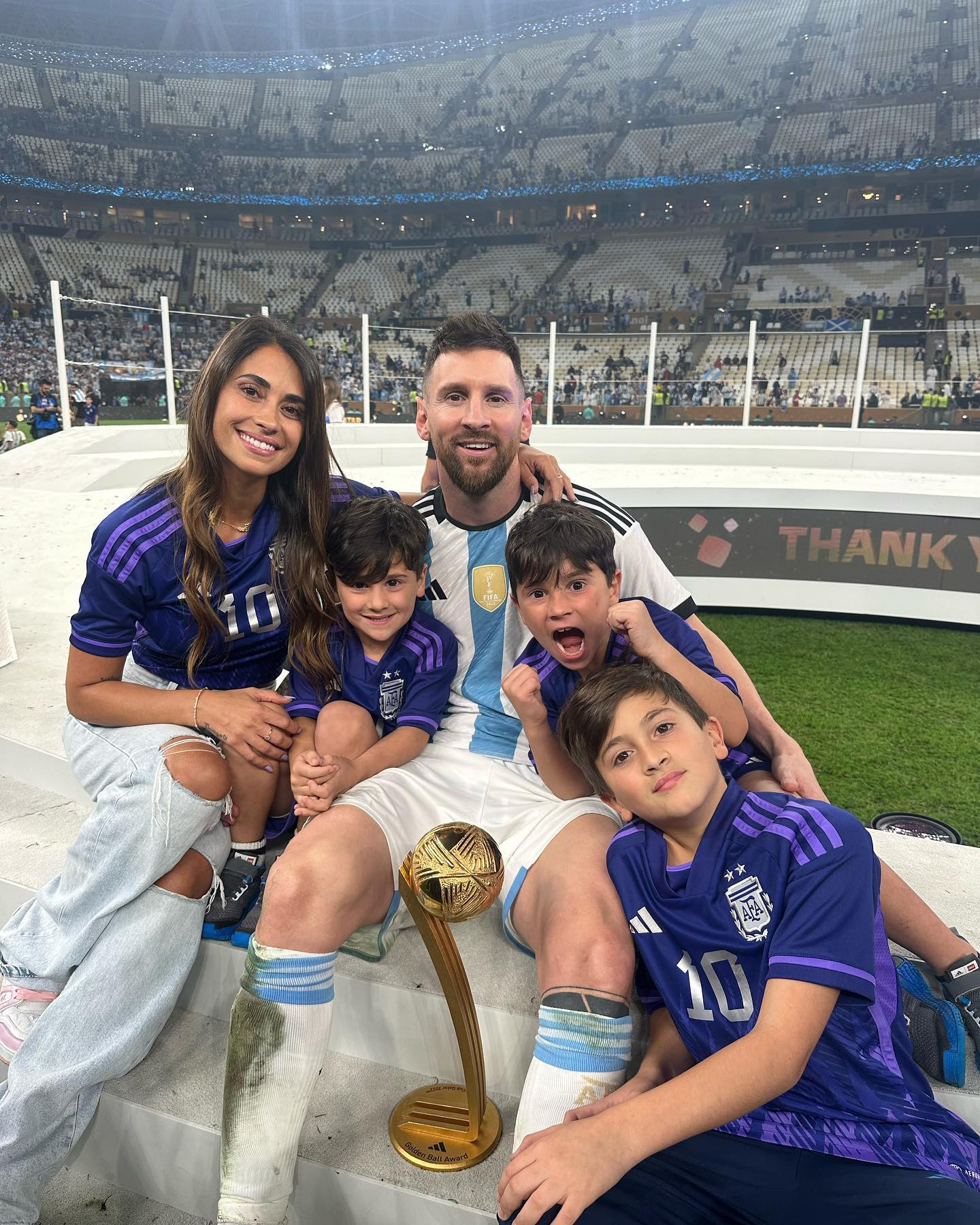 https://static-images.vnncdn.net/vps_images_publish/000001/000003/2026/9/1/photo-by-antonela-roccuzzo-on-december-18-2022-1-635.jpeg