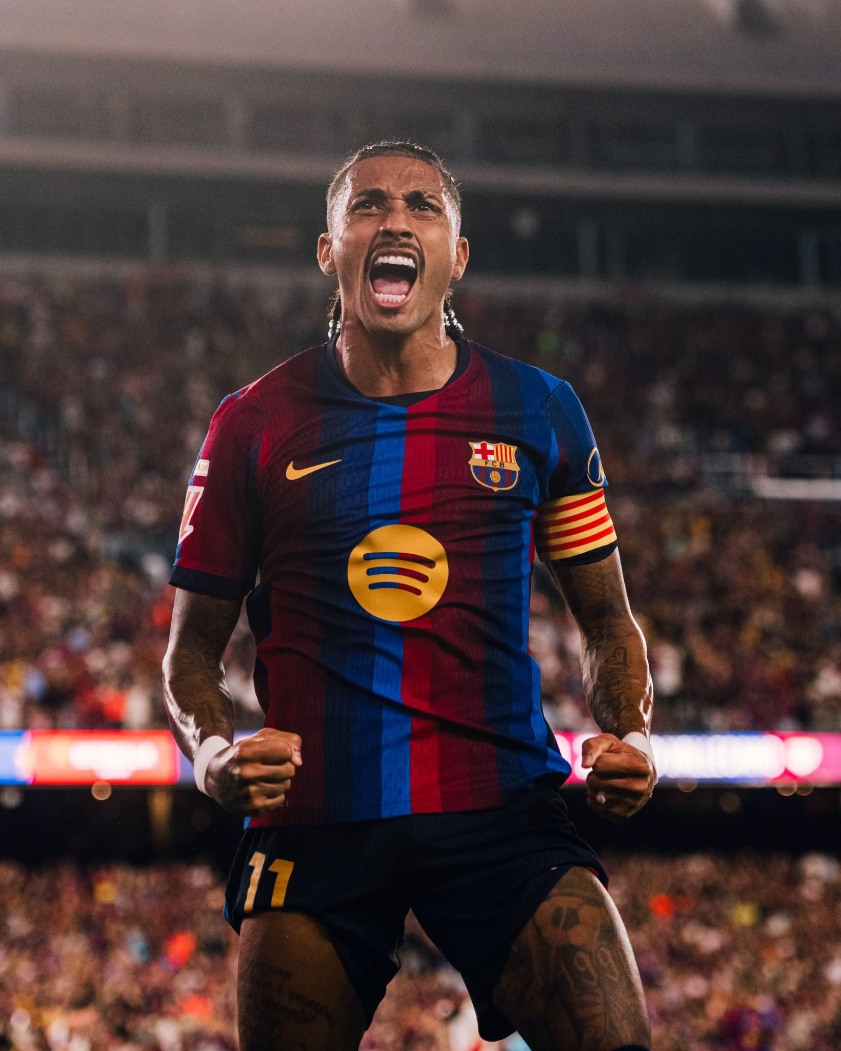 https://static-images.vnncdn.net/vps_images_publish/000001/000003/2026/9/1/raphinha-barca-134.jpeg