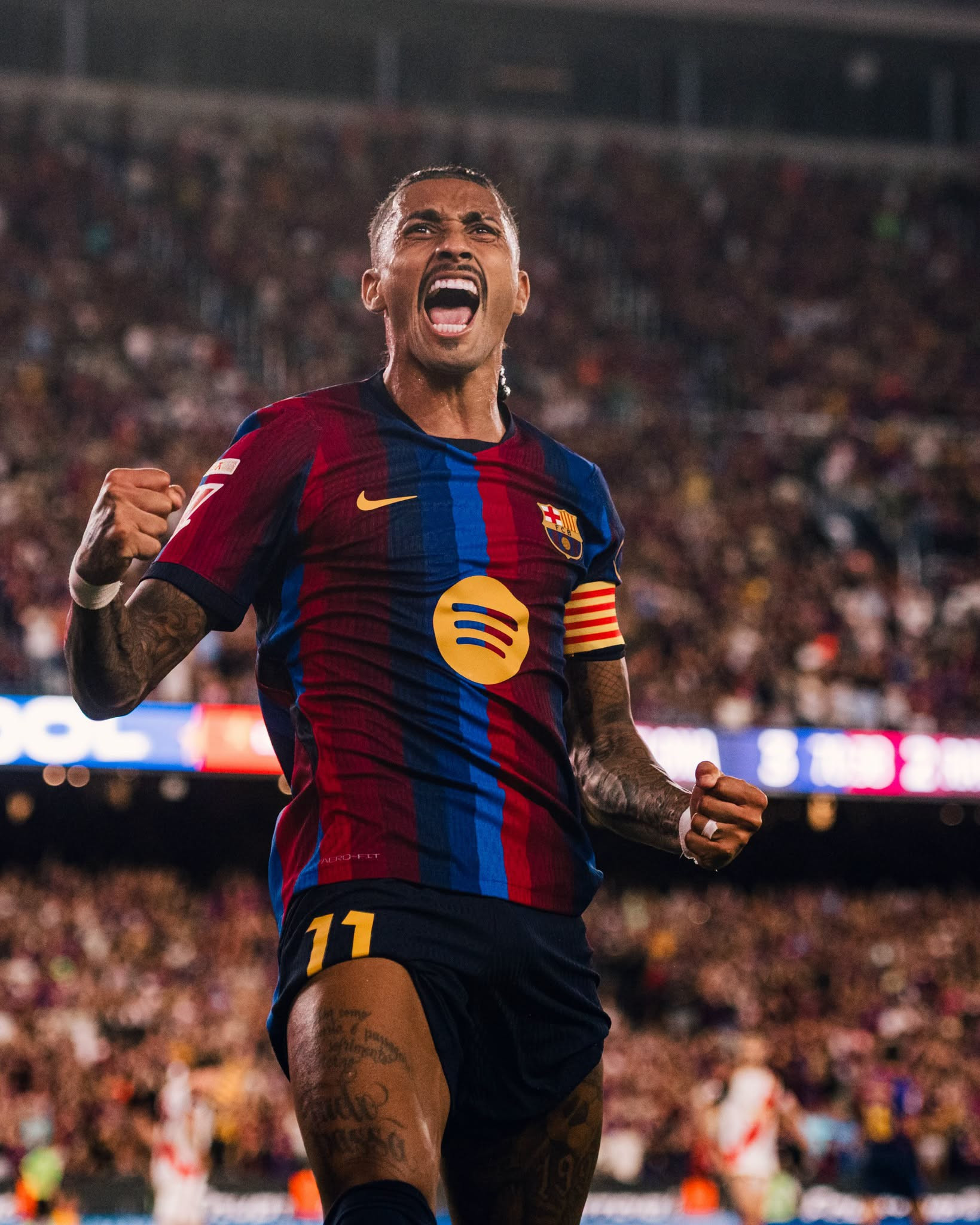 https://static-images.vnncdn.net/vps_images_publish/000001/000003/2026/9/1/raphinha-barca-2-133.jpeg
