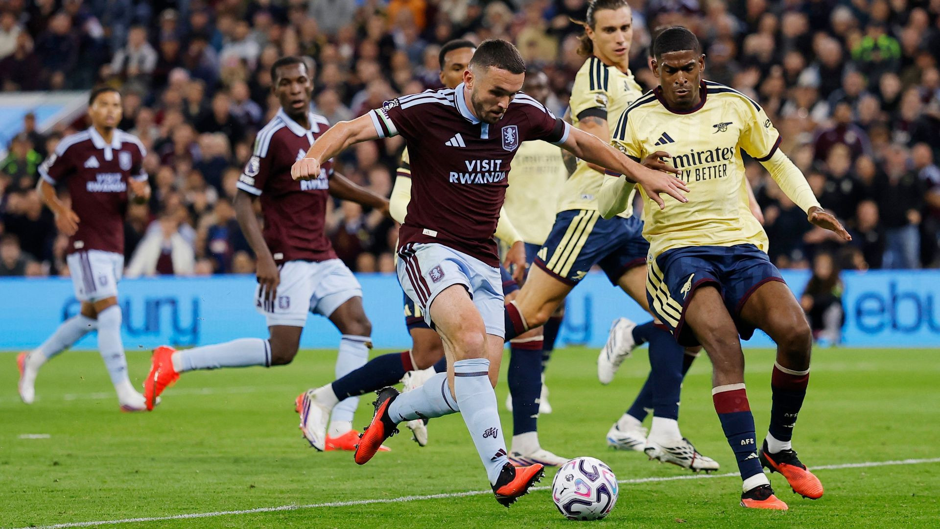 resources_premierleague_pulselive_com 2026 08 31T202738Z_206980061_UP1EM8V1KU1PC_RTRMADP_3_SOCCER ENGLAND AVL ARS (1).jpg