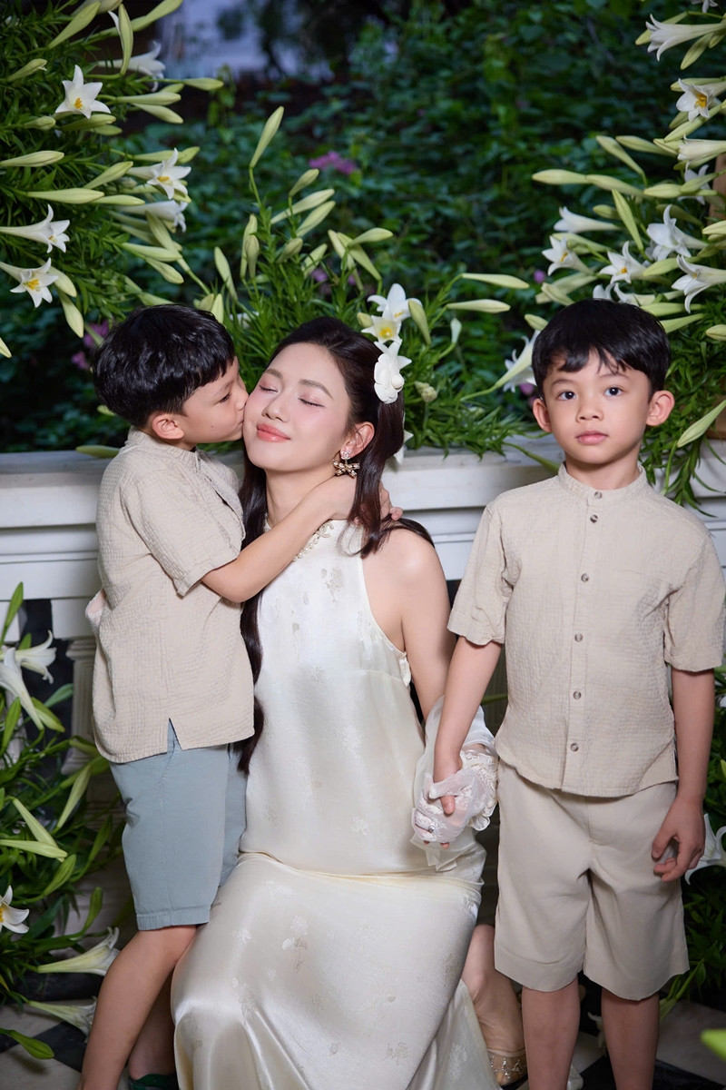https://static-images.vnncdn.net/vps_images_publish/000001/000003/2026/9/1/thanh-tu-006-262.jpg