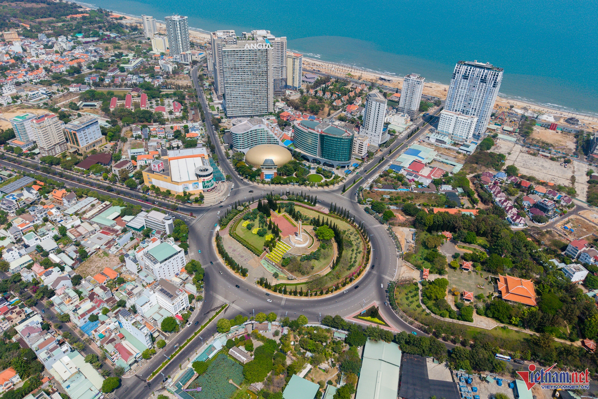 W-Bà Rịa Vũng Tàu   Nguyễn Huế 11.jpg