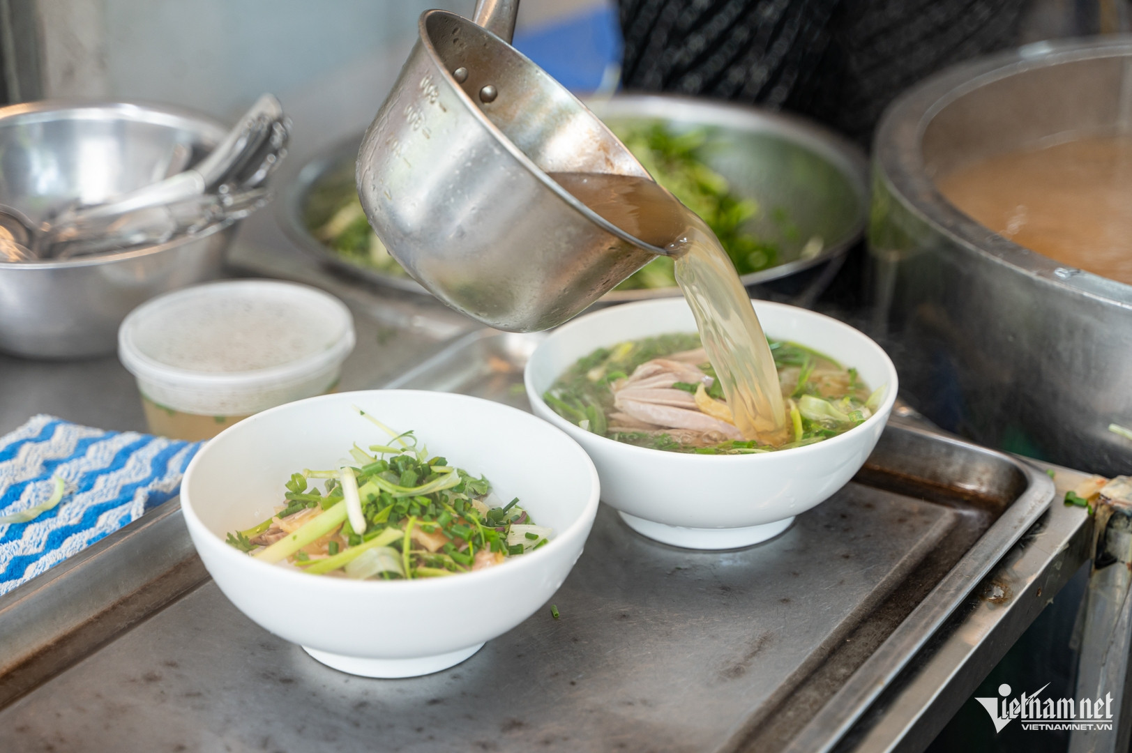 https://static-images.vnncdn.net/vps_images_publish/000001/000003/2026/9/1/w-pho-ga-nguyet-michelin-1344-750.jpg