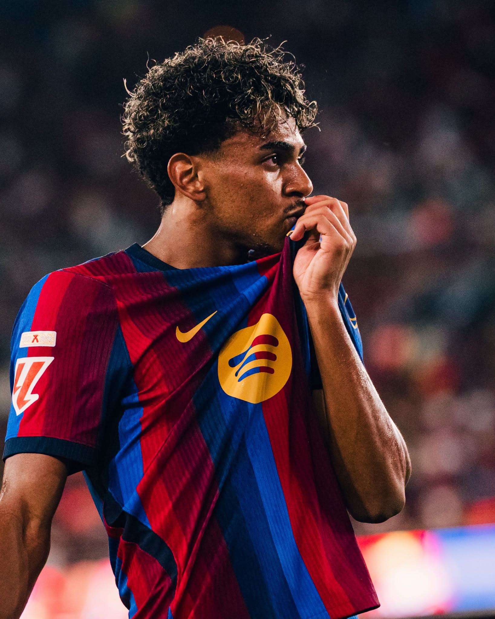 https://static-images.vnncdn.net/vps_images_publish/000001/000003/2026/9/1/yamal-barca-1-131.jpeg
