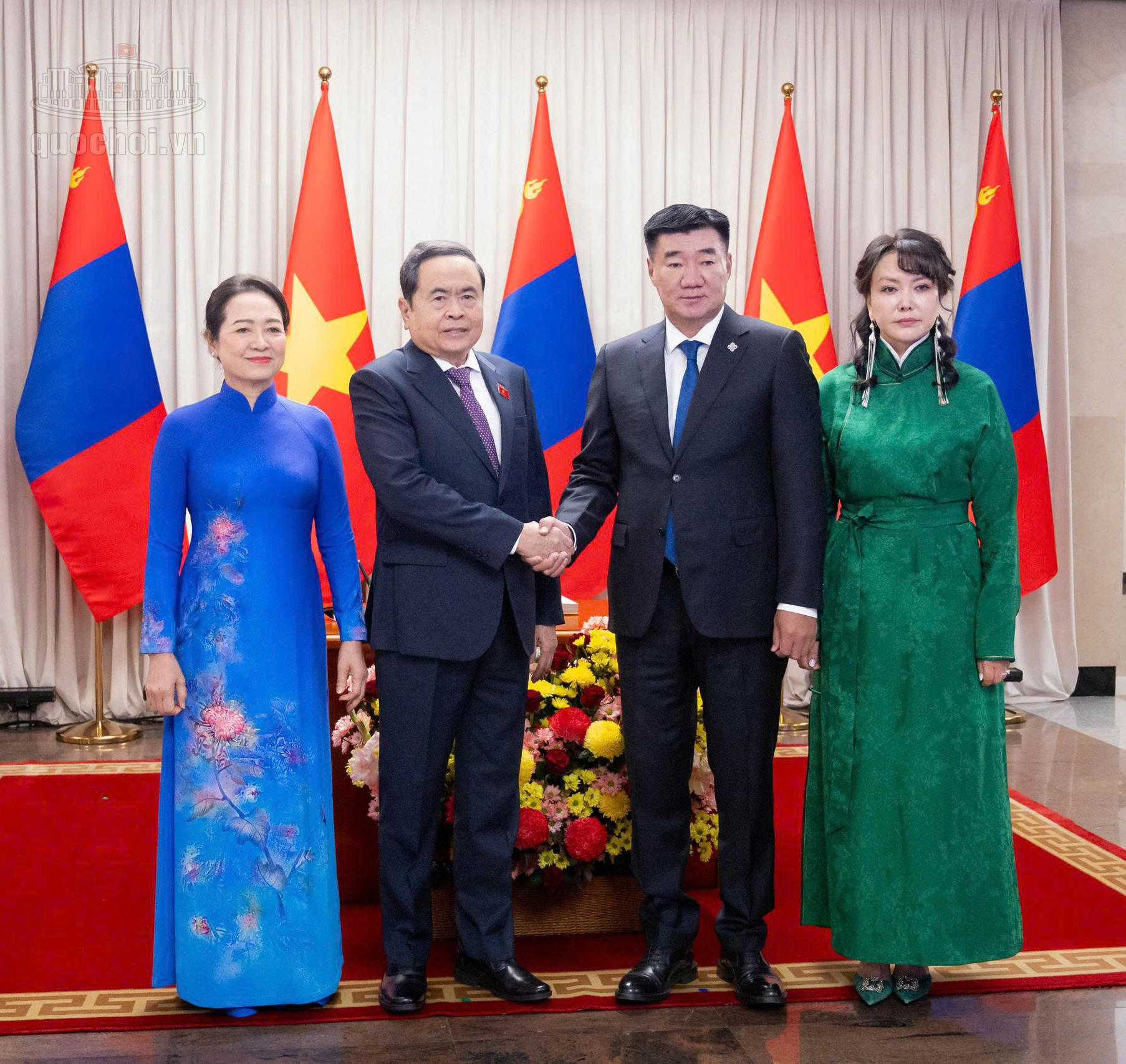 Chủ tịch Quốc hội Mông Cổ cùng phu nhân và Chủ tịch Quốc hội Trần Thanh Mẫn cùng phu nhân