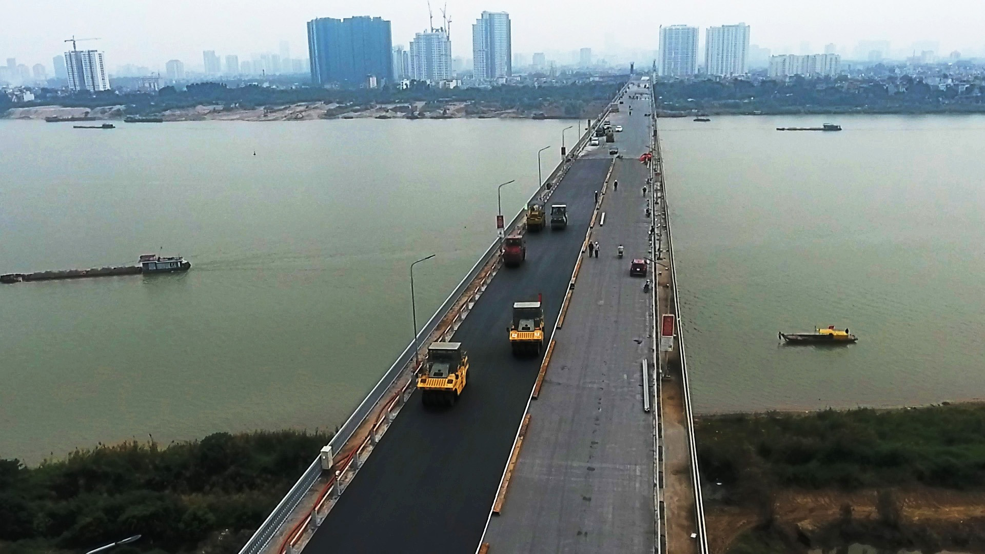 chuyen gia nhat tham gia sua mat cau thang long 1.jpg