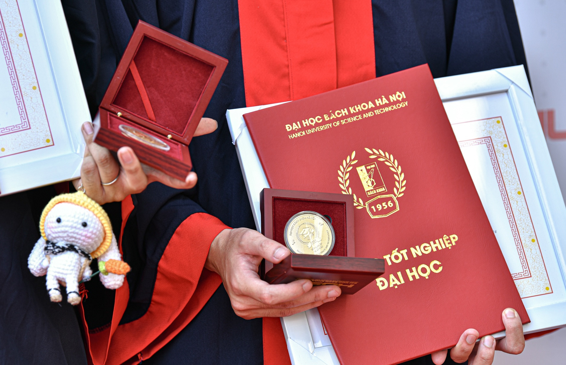 Đại học Bách khoa Hà Nội, tốt nghiệp,