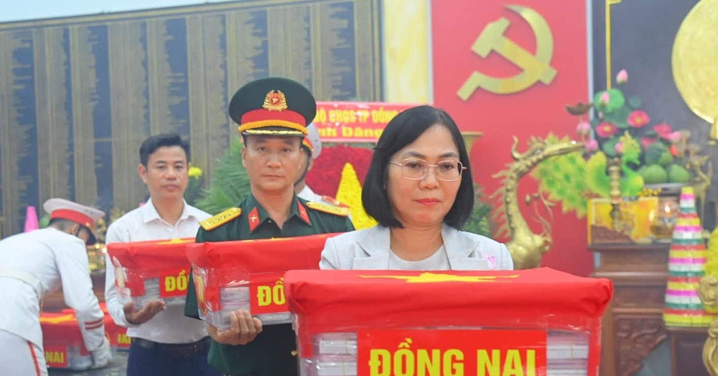 Đồng Nai bàn giao 4.618 mẫu hài cốt liệt sĩ để giám định ADN