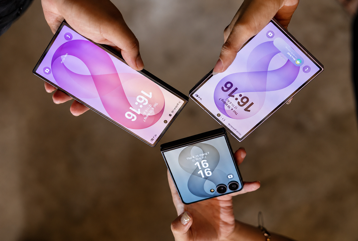 Galaxy Z Fold 1.png