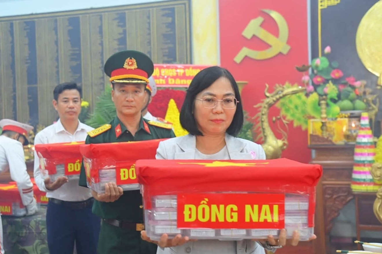 hài cốt liệt sĩ3.jpg