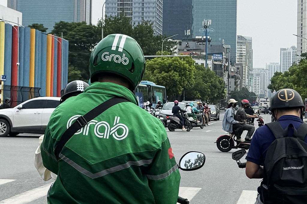 Tài xế Grab kể chuyện chạy 12 tiếng, thực nhận 350.000 đồng/ngày