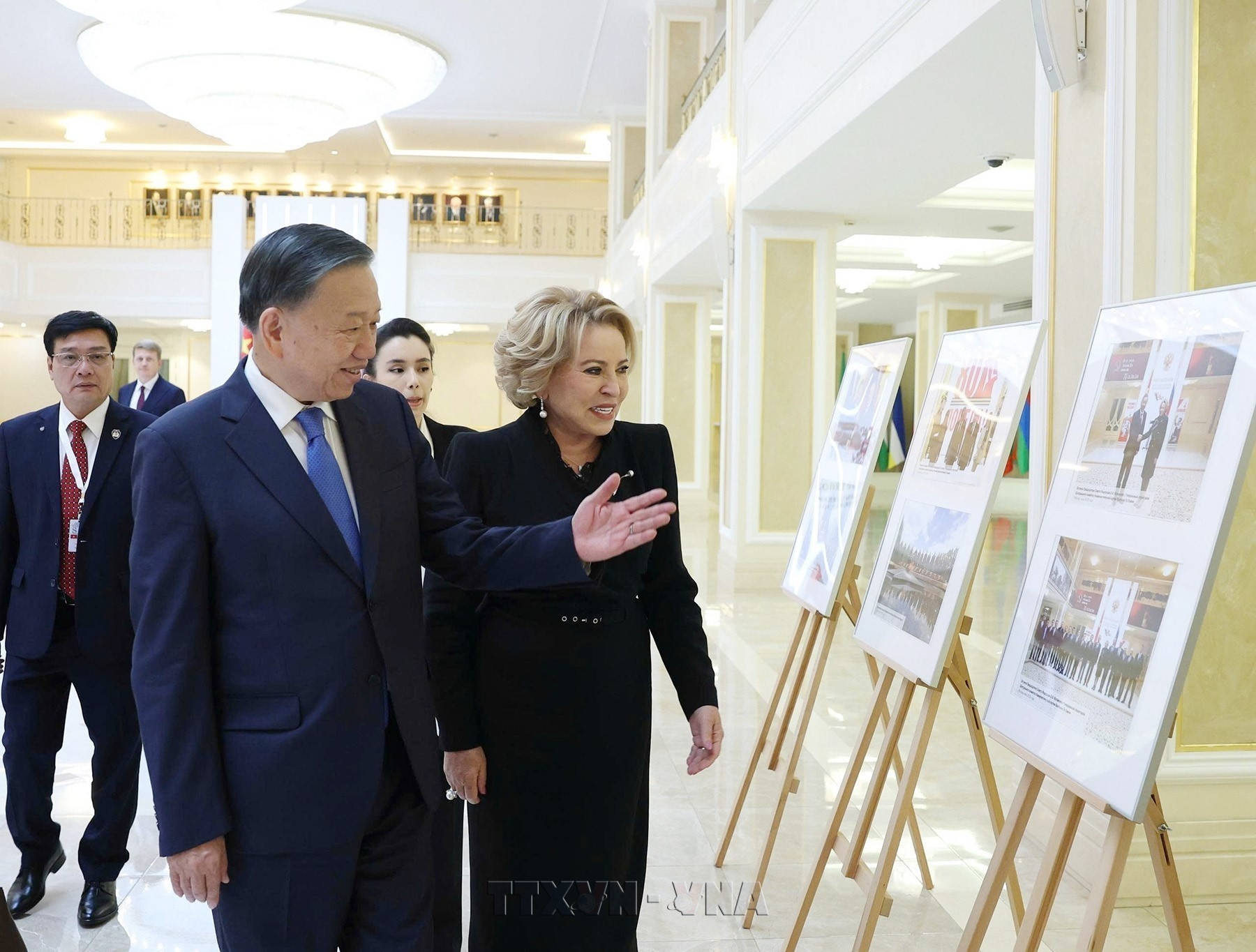https://static-images.vnncdn.net/vps_images_publish/000001/000003/2026/9/10/tong-bi-thu-chu-tich-nuoc-to-lam-hoi-kien-chu-tich-thuong-vien-nga-899.jpg